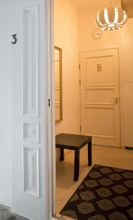 Cozy Studio In Old Town By Urban Rent Вильнюс Экстерьер фото